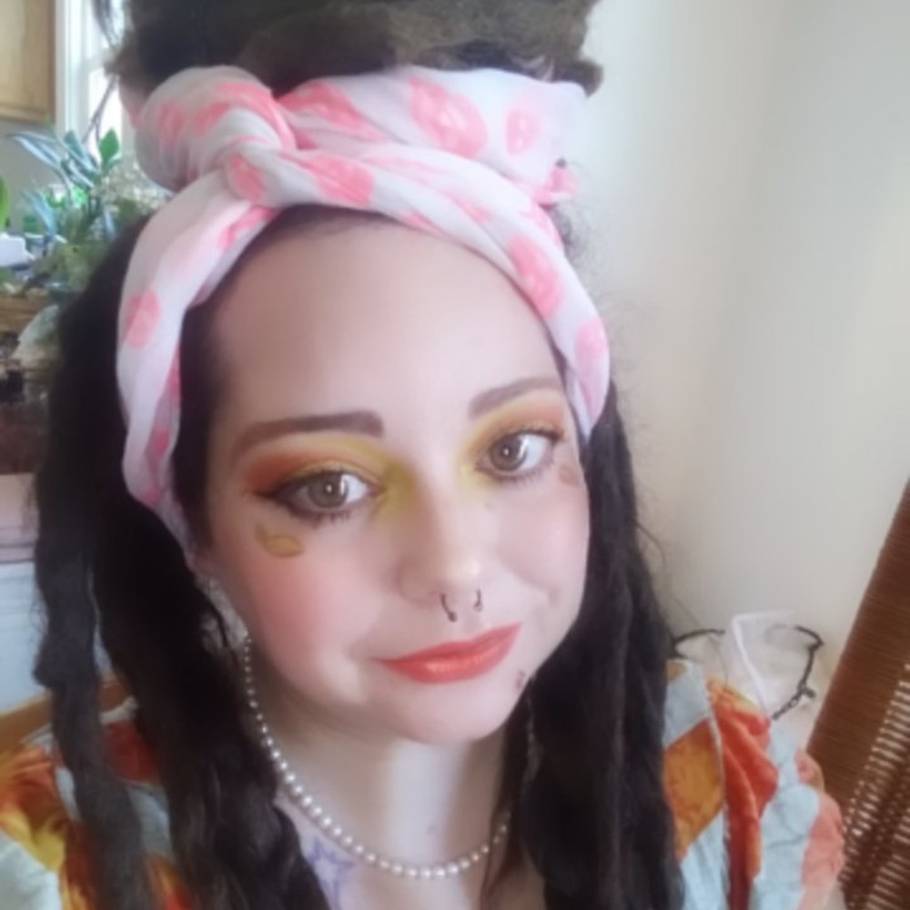 Meet your Posher, Jasmine